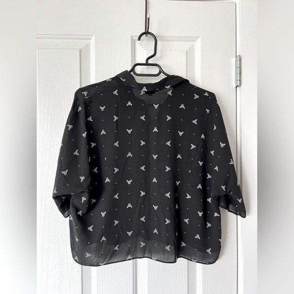 Topshop Black Flowy Crop Top - Picture 2 of 4